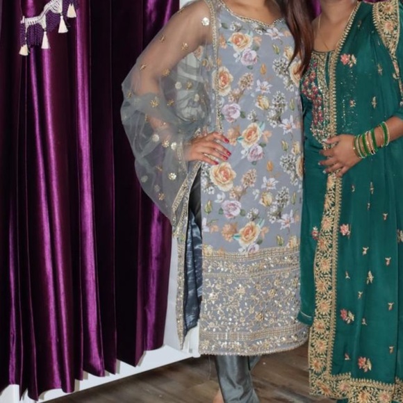 Trendy grey Indian Salwar Kameez chudidar bottom - Picture 2 of 4